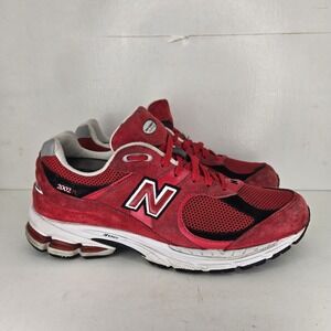 New Balance 2002R Mens Size 9 Red White Black Athletic Running Shoes Sneakers
